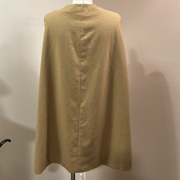 WAYF where are you from Cape size XS- like new - Picture 8 of 16